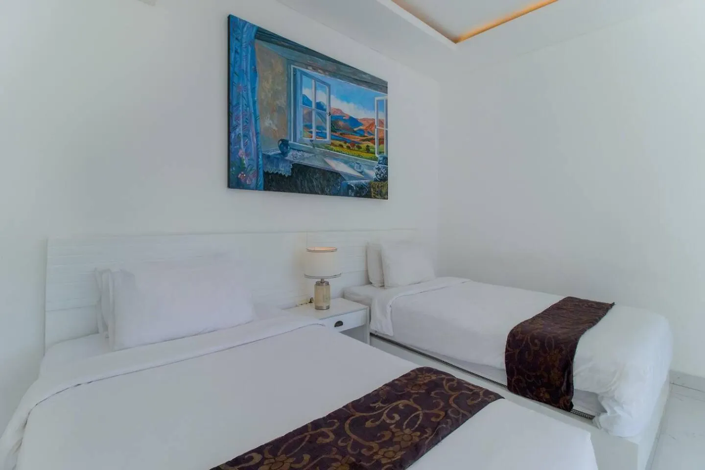 Superb 3 Bed Villa, Walk To Beach, Fast Wi-Fi, Seminyak  Seminyak (Bali)